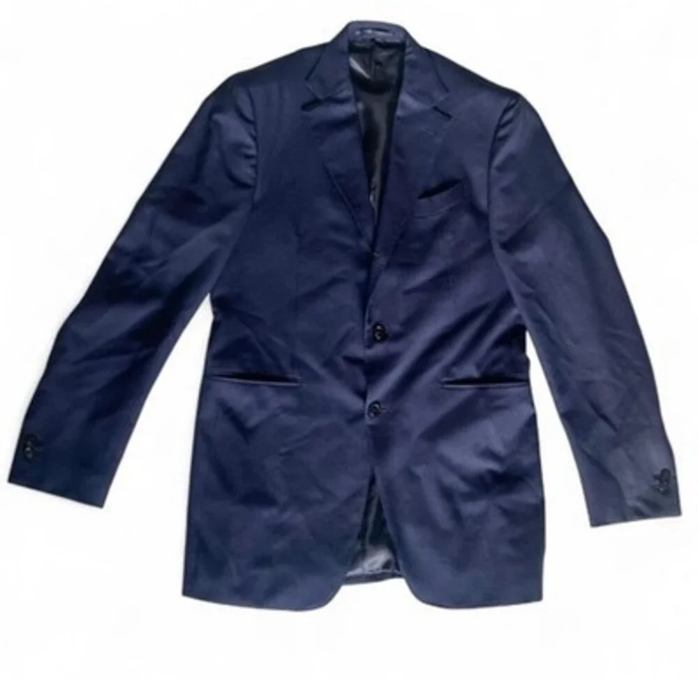 Navy Blue Holland and Sherry Men's Suit 3 Roll 2 Button Closure